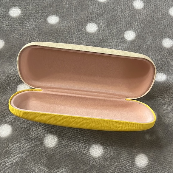 Disney Winnie The Pooh Glasses/Sunglasses Case - Picture 7 of 7